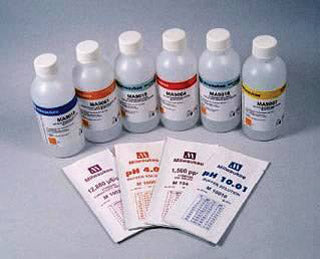 Milwaukee Instruments pH 7 Calibration Solution, 20 ml Sachets, case of 25